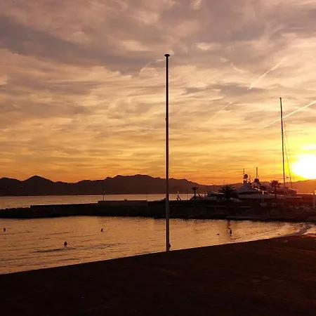 Croix Des Gard * カンヌ