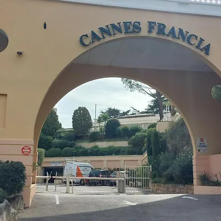 Croix Des Gard 公寓 戛纳